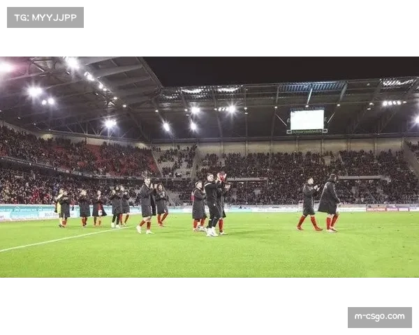 “弗赖堡1-1斯图加特，郑优营扳平比分助球队客场取分”